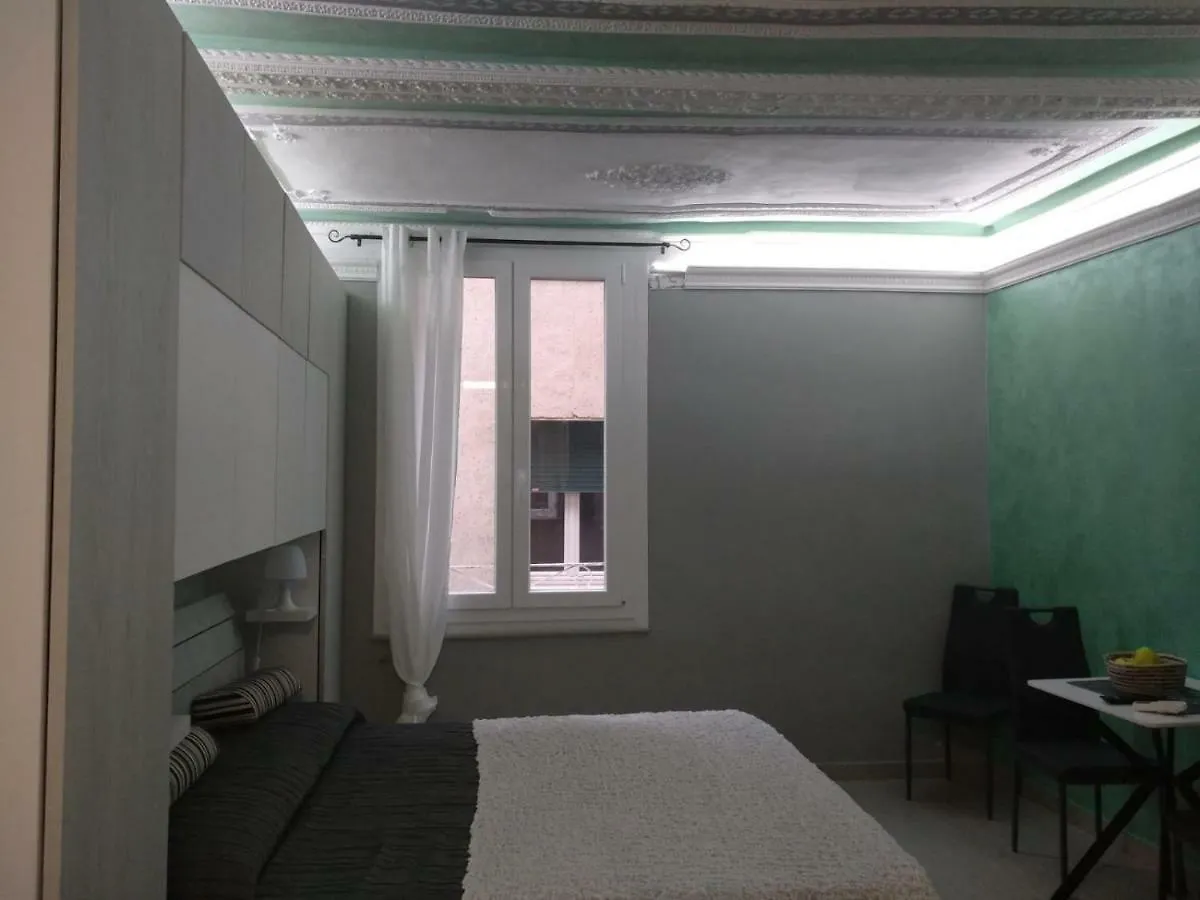 Guest house Torre Degli Orefici Dimora Medioevale Genoa