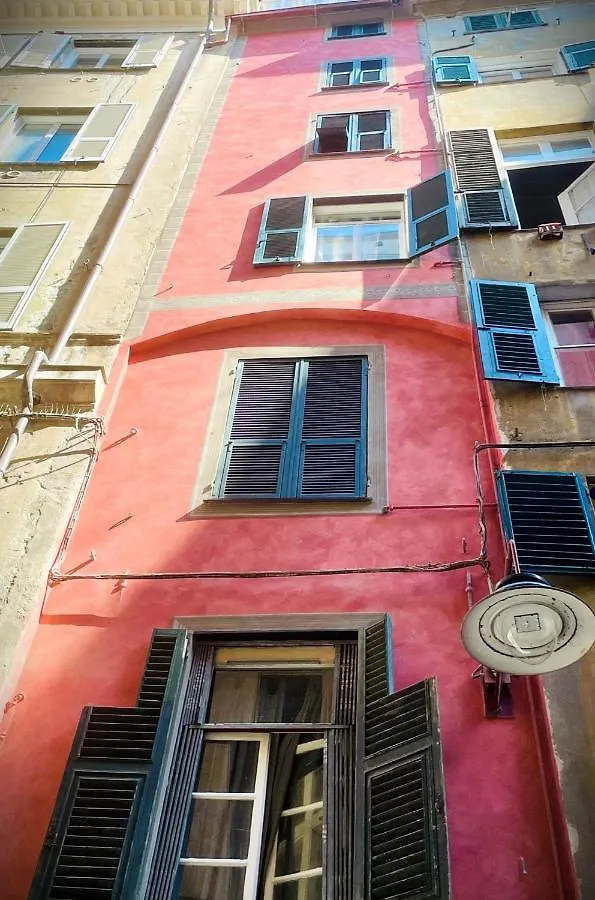 Torre Degli Orefici Dimora Medioevale Gênes 0*,